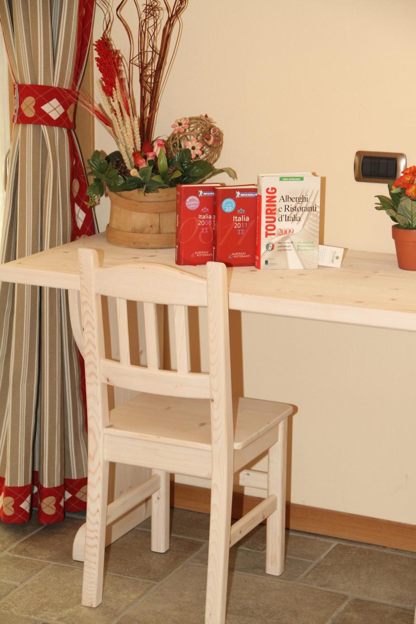 איזולצ'יה Agriturismo Raethia מראה חיצוני תמונה