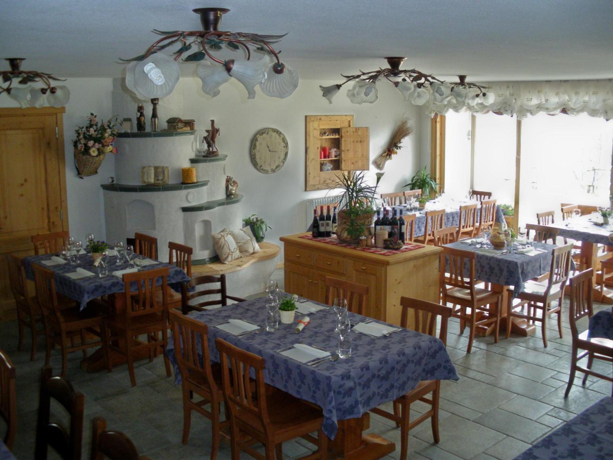איזולצ'יה Agriturismo Raethia מראה חיצוני תמונה