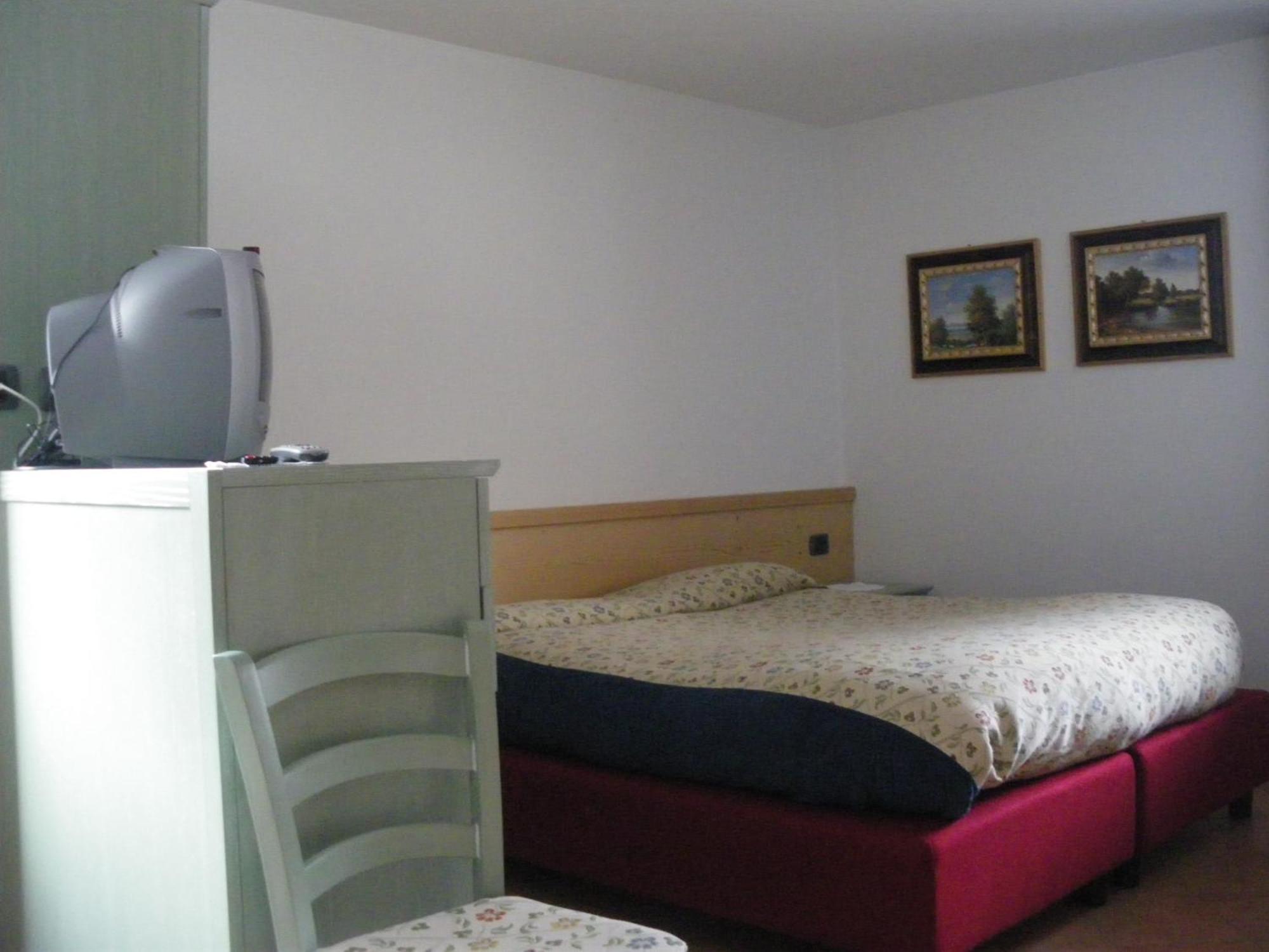 איזולצ'יה Agriturismo Raethia מראה חיצוני תמונה