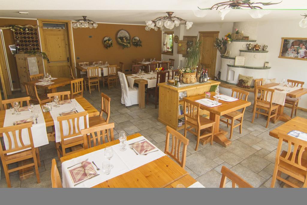 איזולצ'יה Agriturismo Raethia מראה חיצוני תמונה