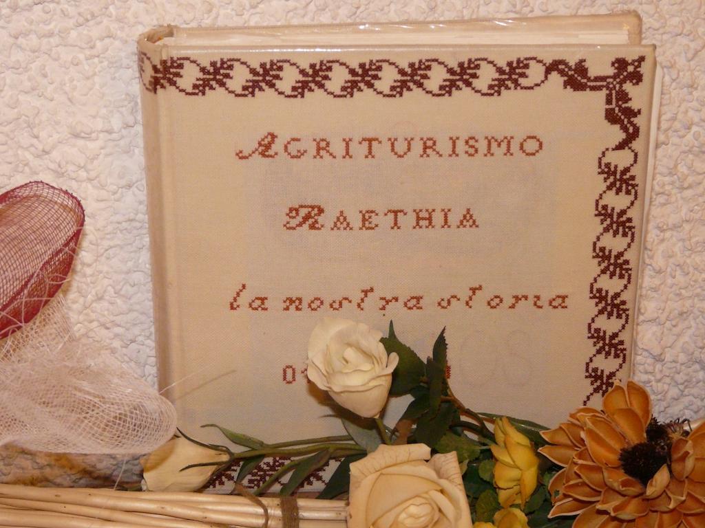 איזולצ'יה Agriturismo Raethia מראה חיצוני תמונה