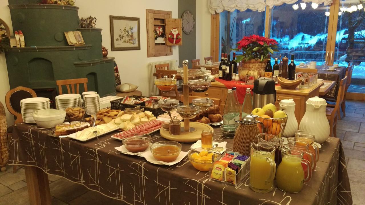 איזולצ'יה Agriturismo Raethia מראה חיצוני תמונה